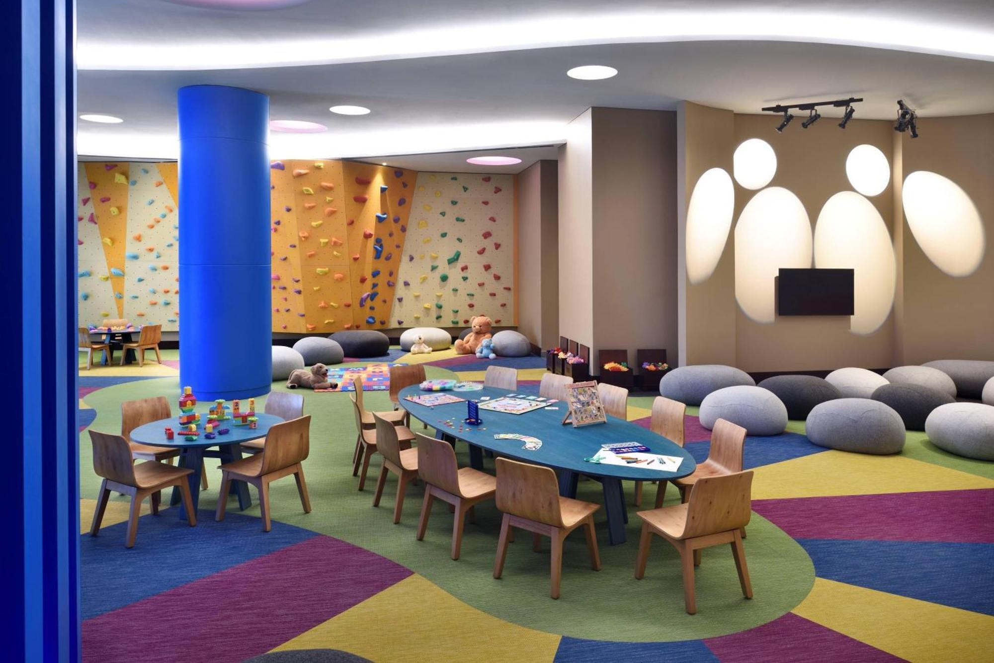 Lapita, Dubai Parks And Resorts, Autograph Collection Exterior foto The Children's Club at the Ritz-Carlton, Dubai